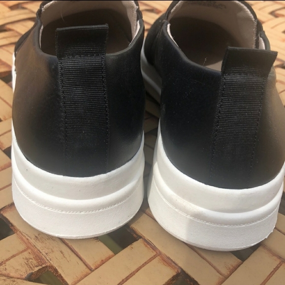 New Naturalizer Leather/Suede Sneaker - Picture 4 of 4